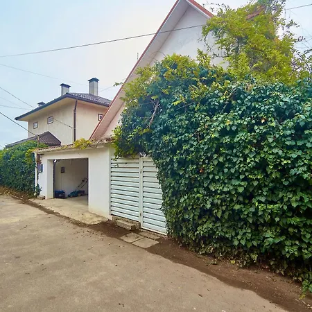 будинок біля моря з басейном для 7 гостей - 3 спальні Villa